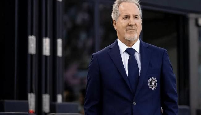 免费人成在线观看网站